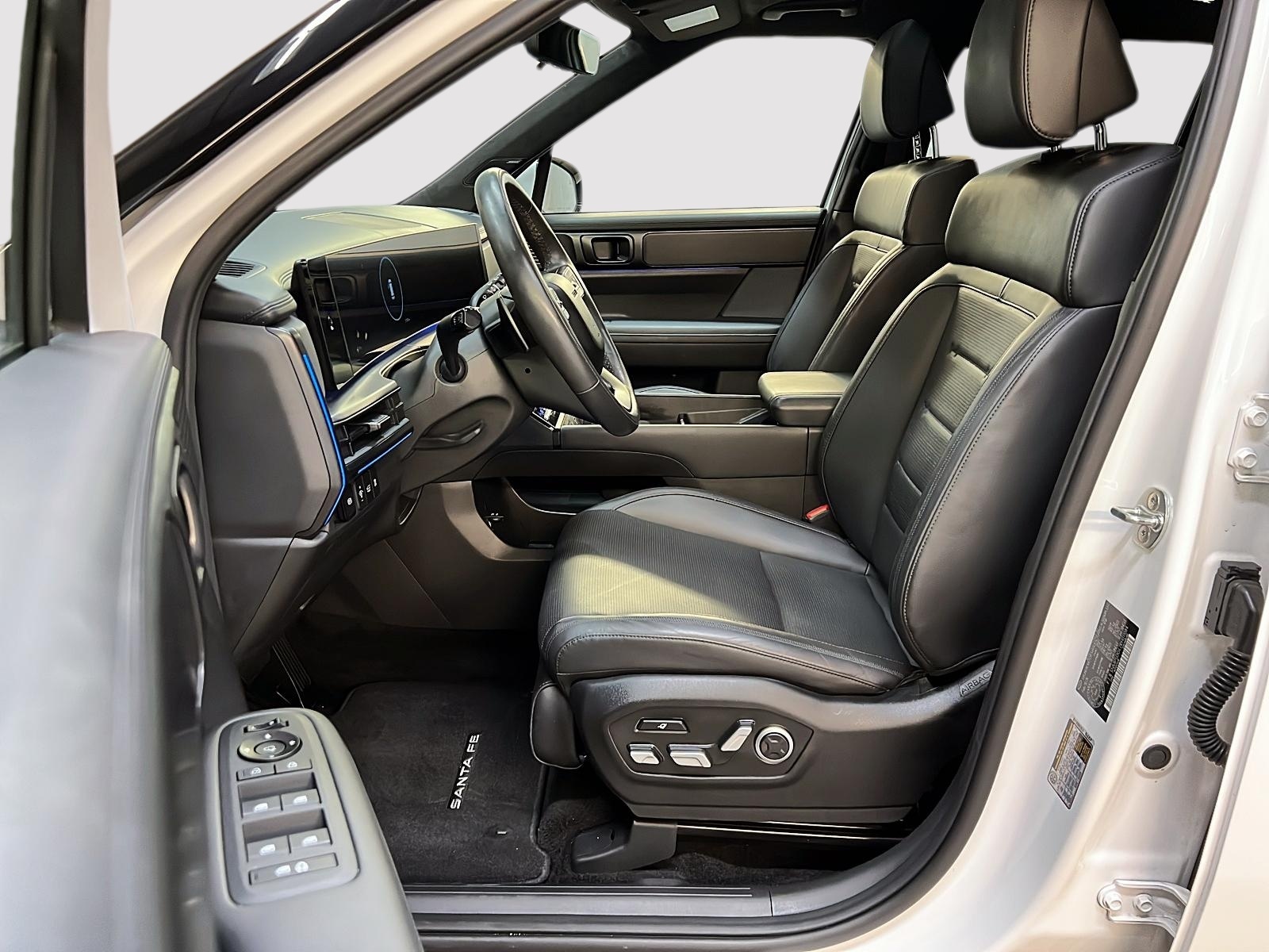 Hyundai Santa Fe ULTIMATE CALLIGRAPHY CUIR TOIT NAV 4RM 2024 - image #7