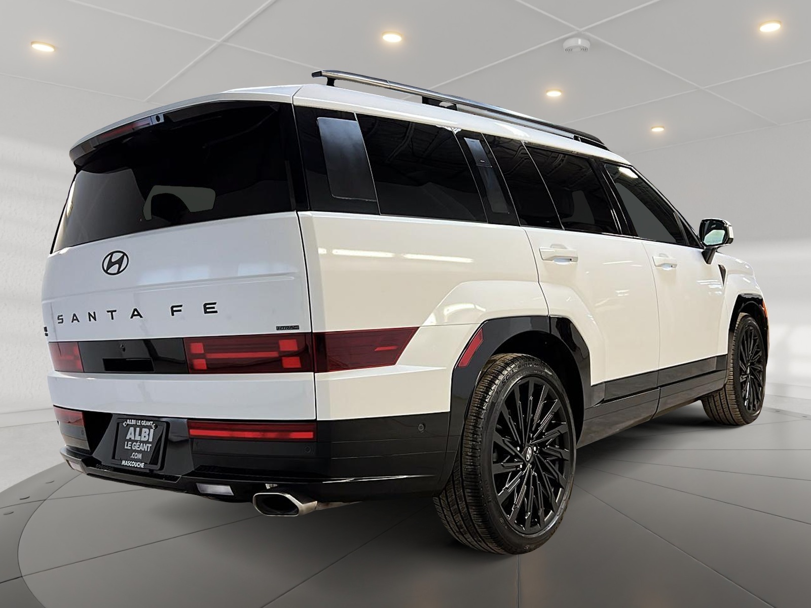 Hyundai Santa Fe ULTIMATE CALLIGRAPHY CUIR TOIT NAV 4RM 2024 - image #4