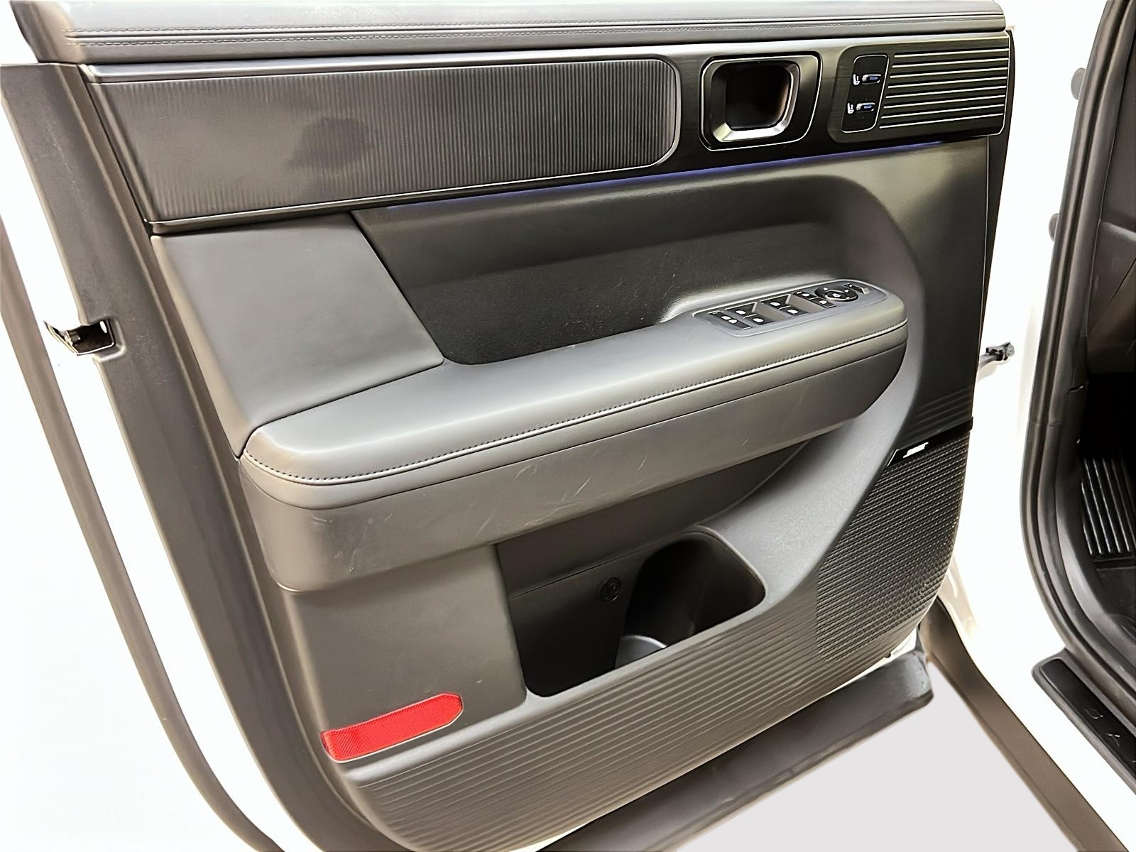 Hyundai Santa Fe ULTIMATE CALLIGRAPHY CUIR TOIT NAV 4RM 2024 - image #27