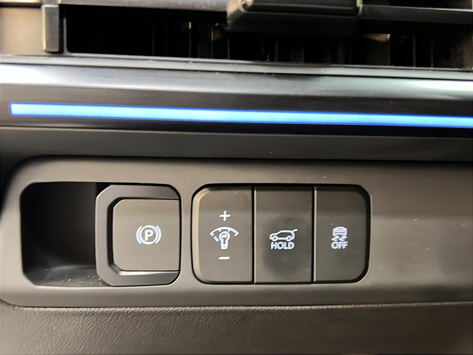 Hyundai Santa Fe ULTIMATE CALLIGRAPHY CUIR TOIT NAV 4RM 2024 - image #24