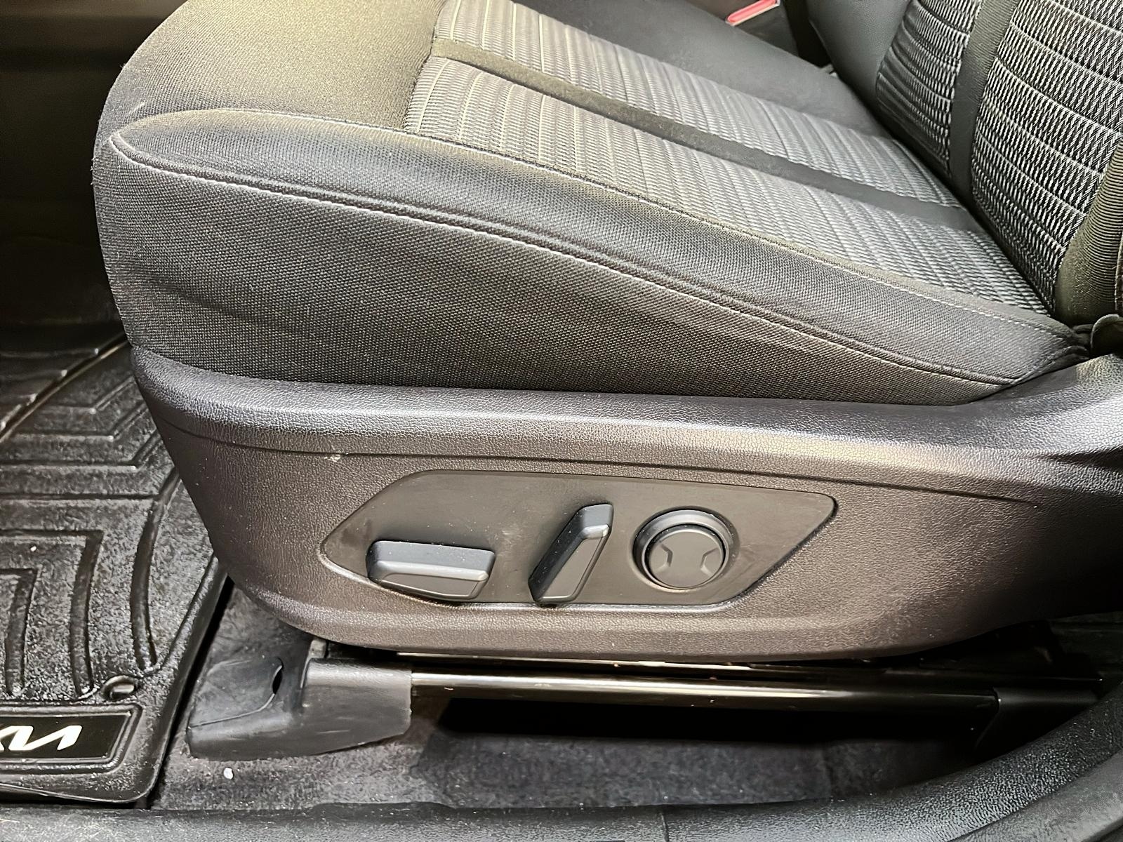 Kia Sorento LX PREMIUM 4RM 2022 - image #24