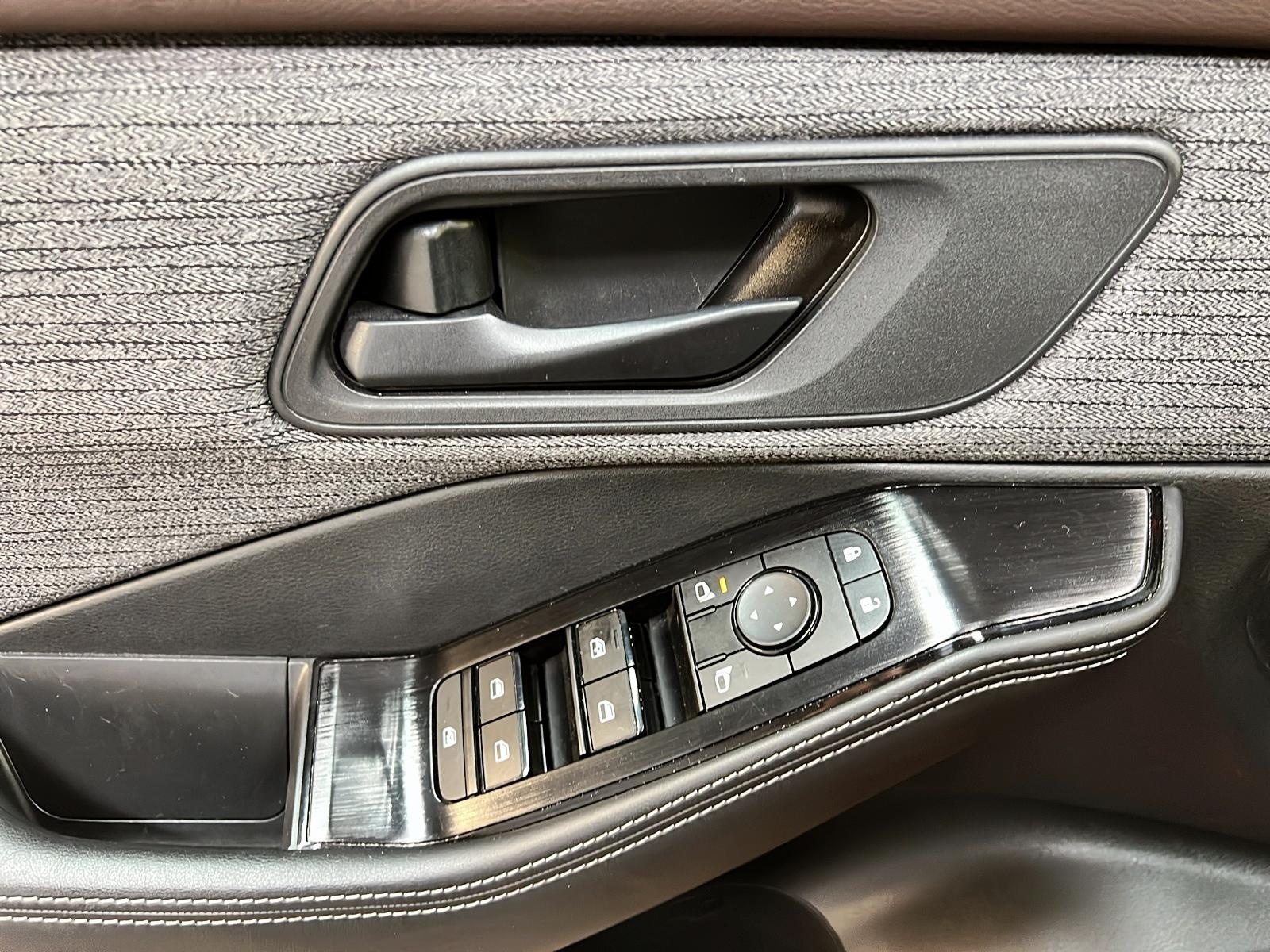 Nissan Rogue S 2022 - image #21