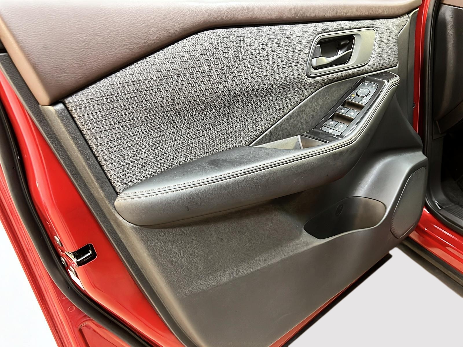Nissan Rogue 2022 - Image #22