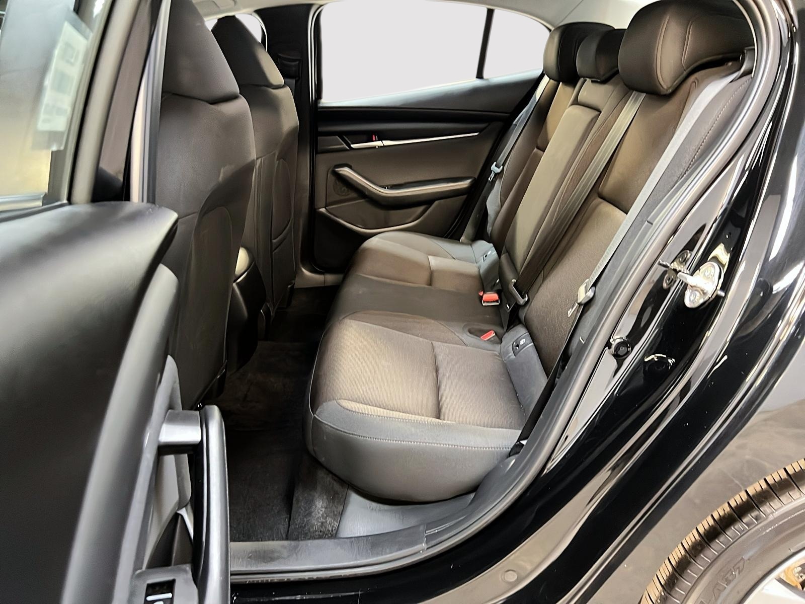 Mazda Mazda3 GS 2024 - image #9