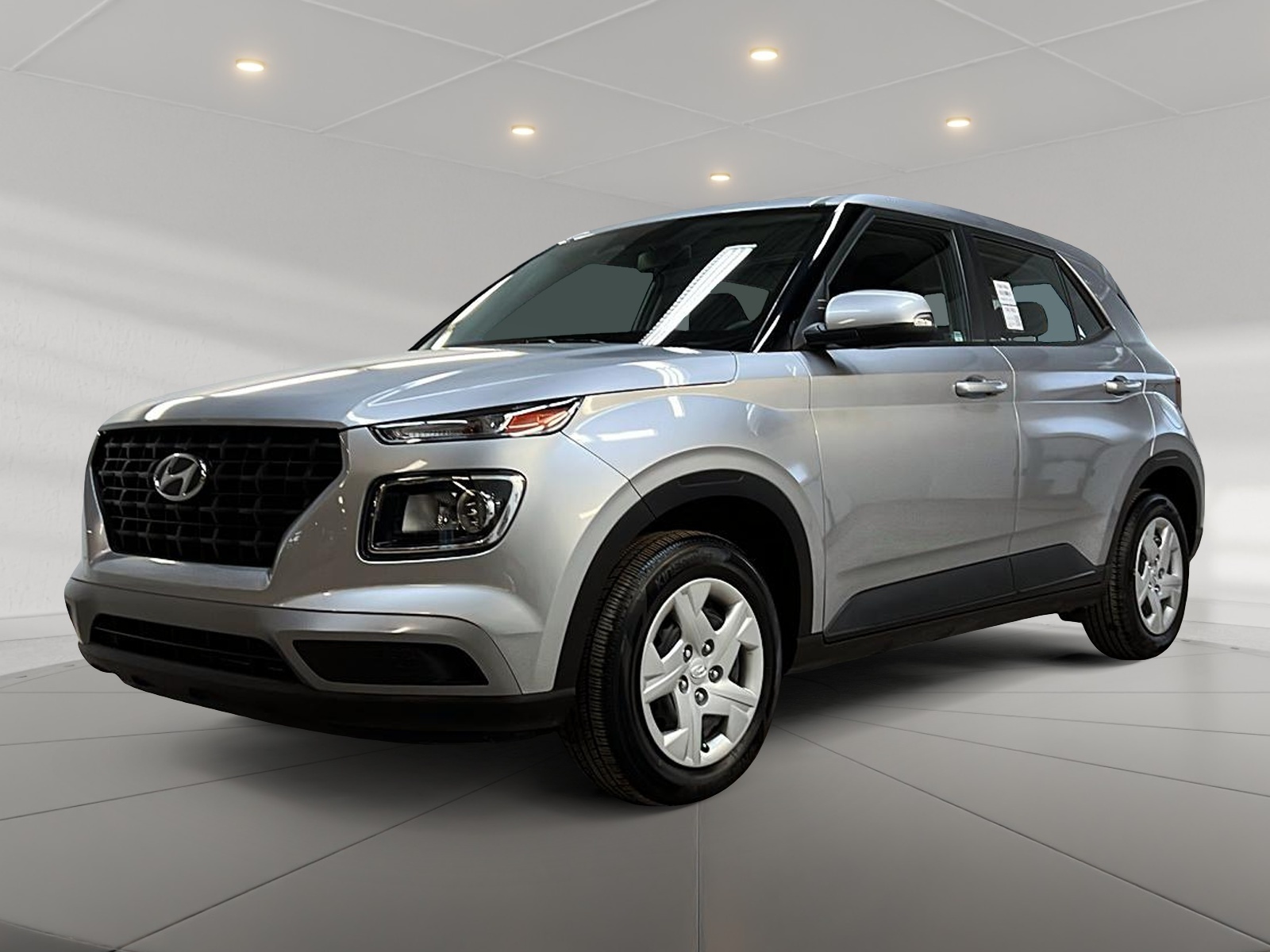 Hyundai Venue ESSENTIAL 2023 - image #1