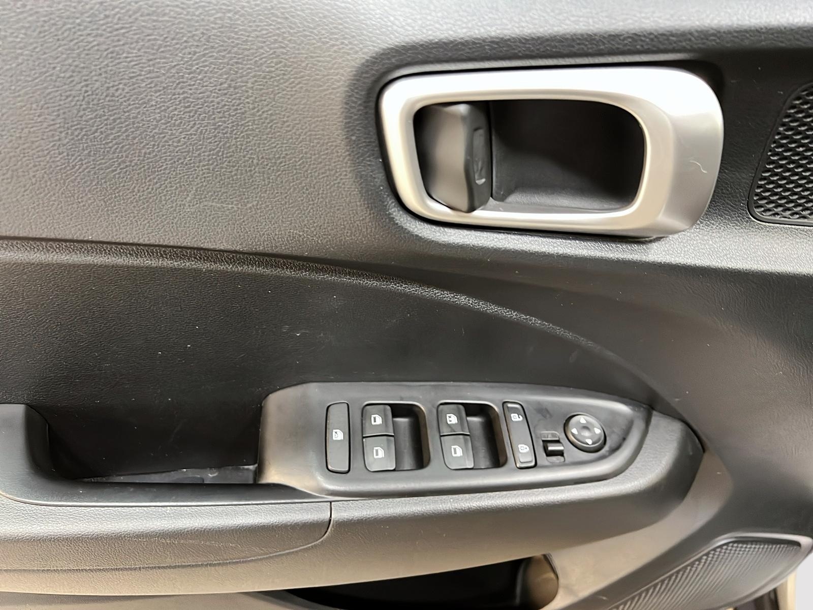 Hyundai Venue ESSENTIAL 2023 - image #20