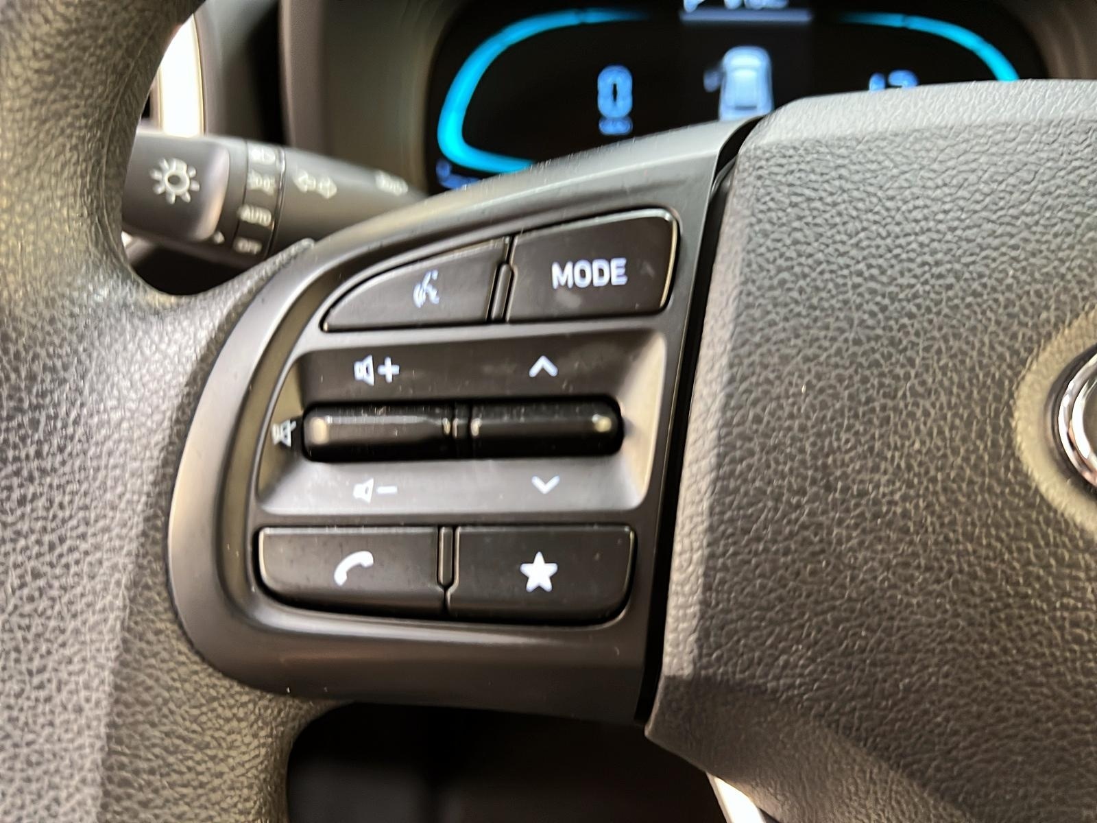 Hyundai Venue ESSENTIAL 2023 - image #18