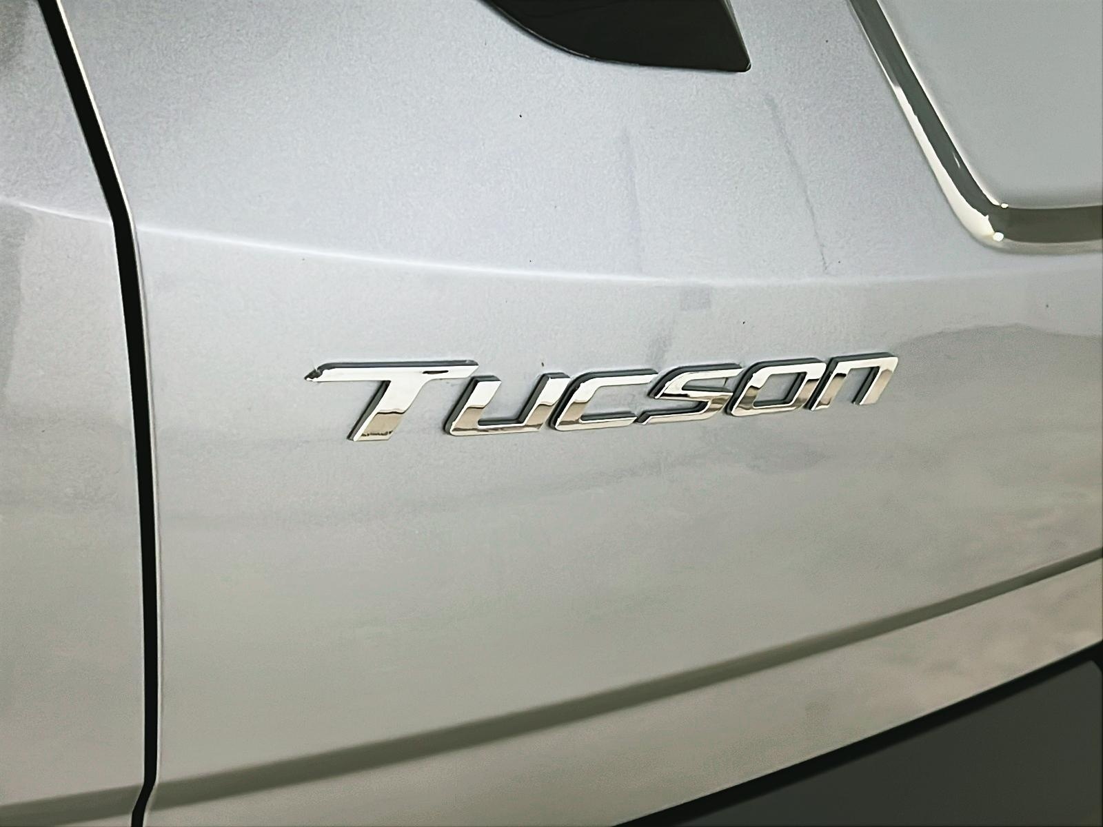 Hyundai Tucson ULTIMATE HYBRID CUIR TOIT PANO NAV 4RM 2023 - image #30