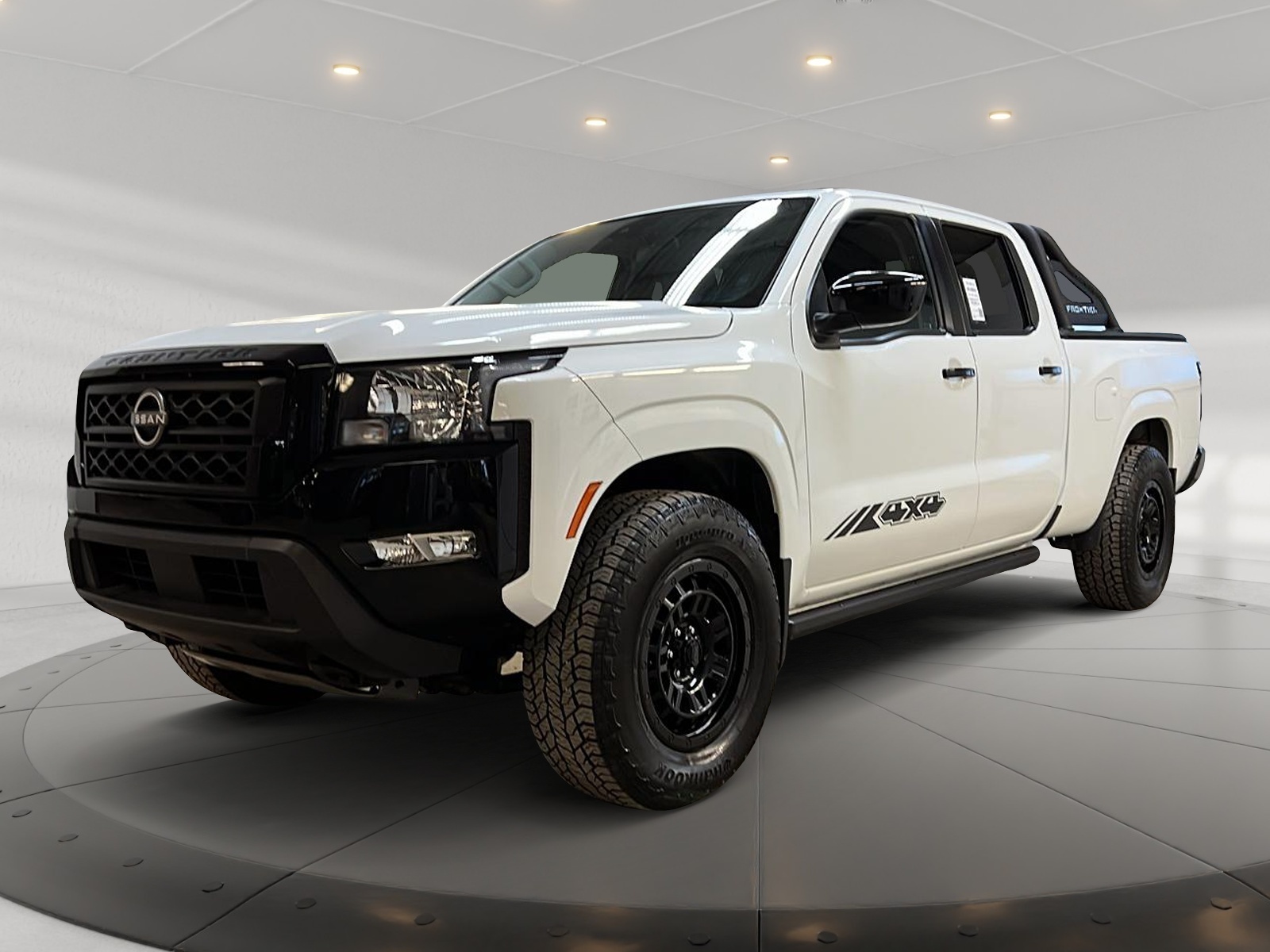 Nissan Frontier 2024 - Image #1