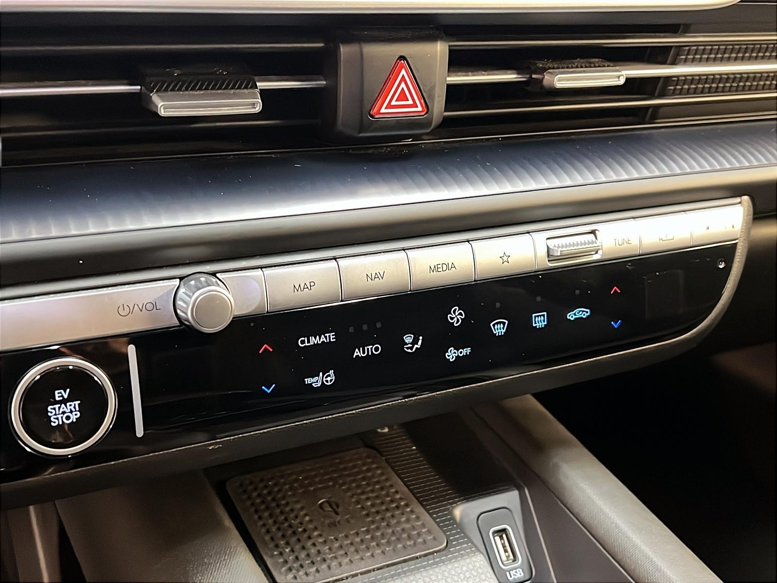 Hyundai IONIQ 6 PREFERRED LONG RANGE NAV 4RM 2024 - image #15