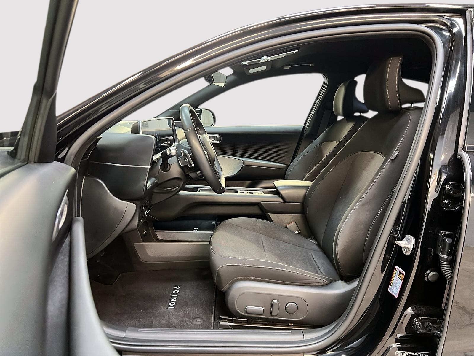 Hyundai IONIQ 6 PREFERRED LONG RANGE NAV 4RM 2024 - image #7