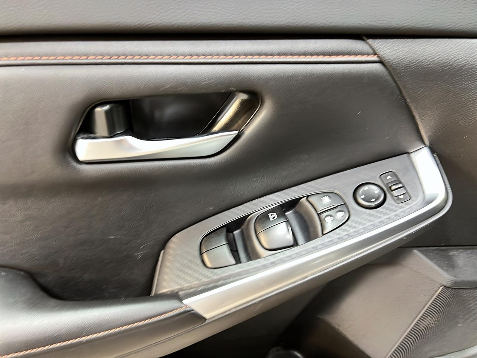 Nissan Sentra SR MIDNIGHT TOIT 2023 - image #22