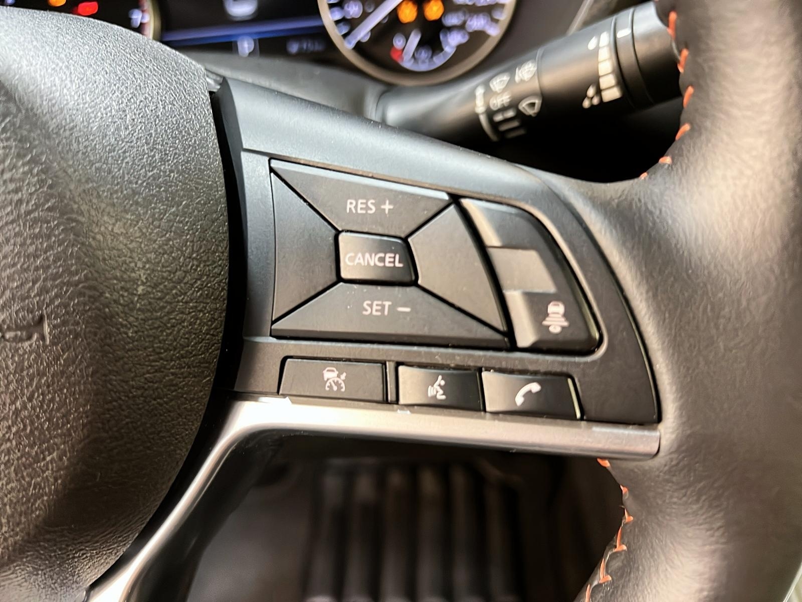 Nissan Sentra SR MIDNIGHT TOIT 2023 - image #19
