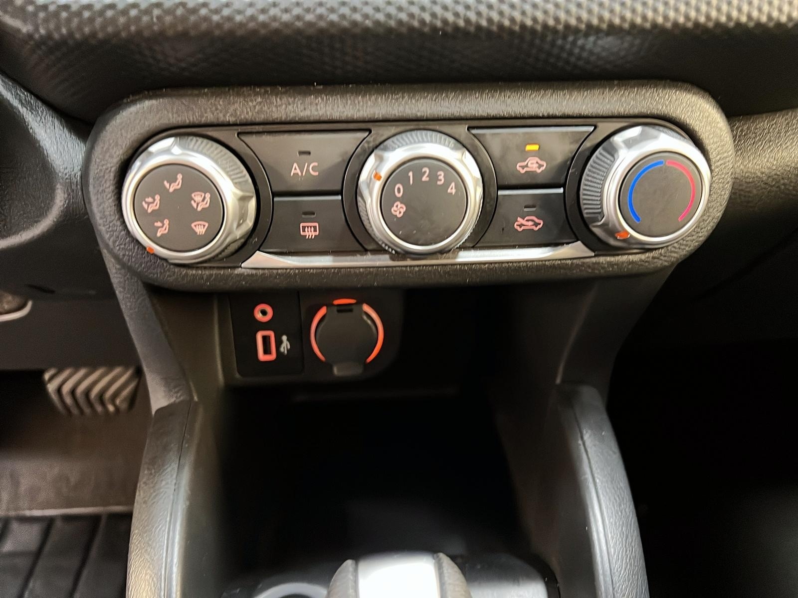 Nissan Kicks S 2023 - image #14