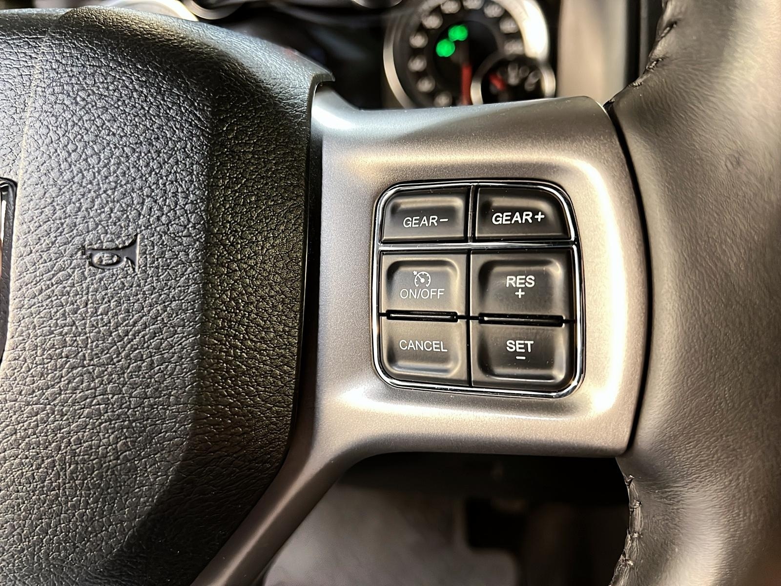 RAM 1500 Classic 2023 - Image #18