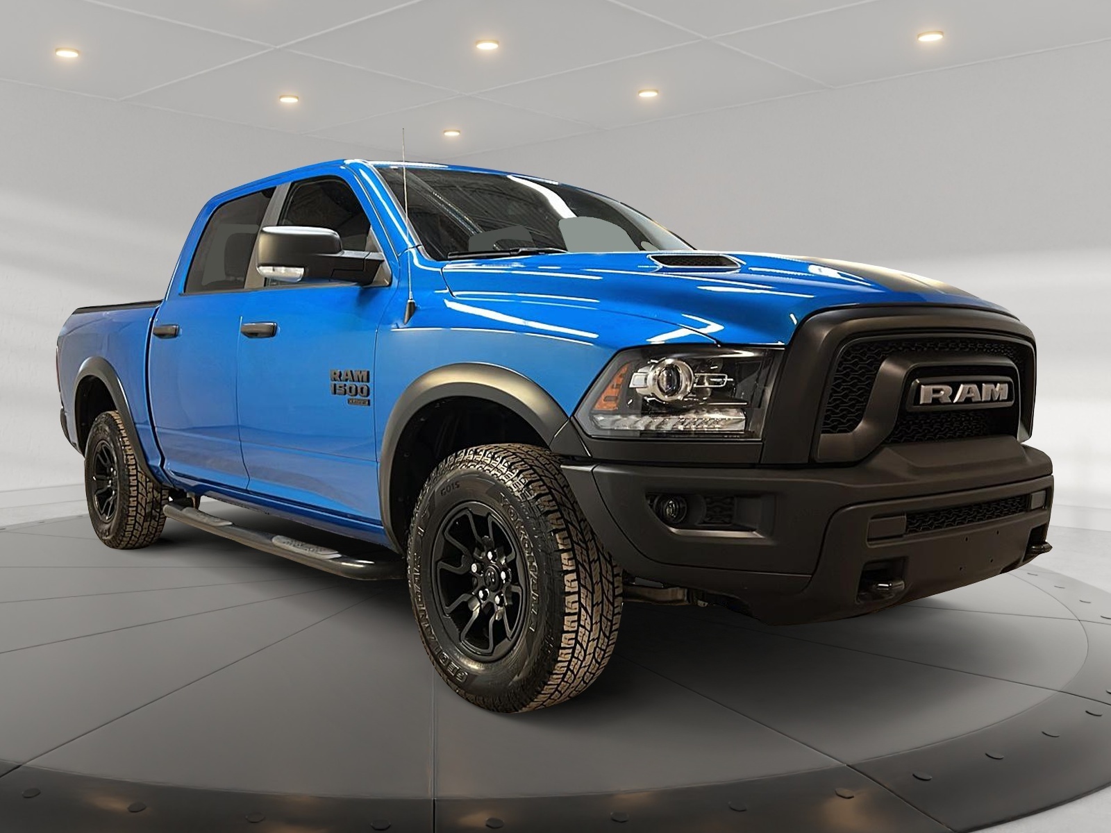 RAM 1500 Classic WARLOCK CREW CAB 4X4 2023 - image #3