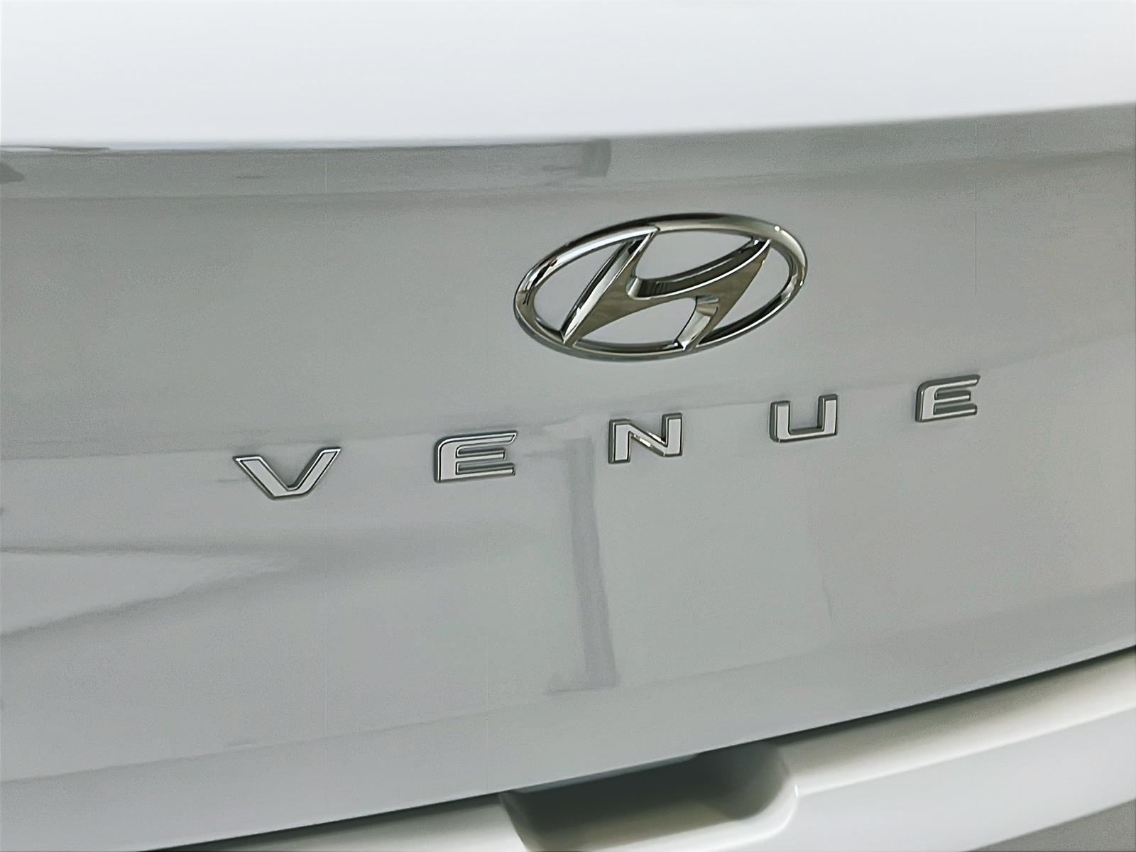 Hyundai Venue ESSENTIAL 2022 - image #22