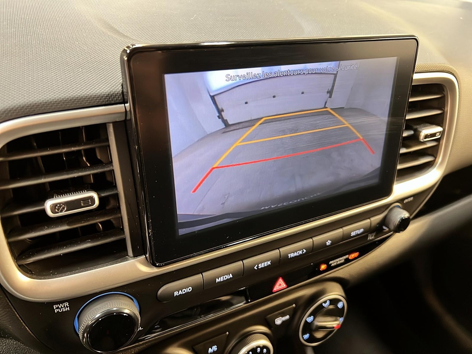 Hyundai Venue 2022 - Image #16