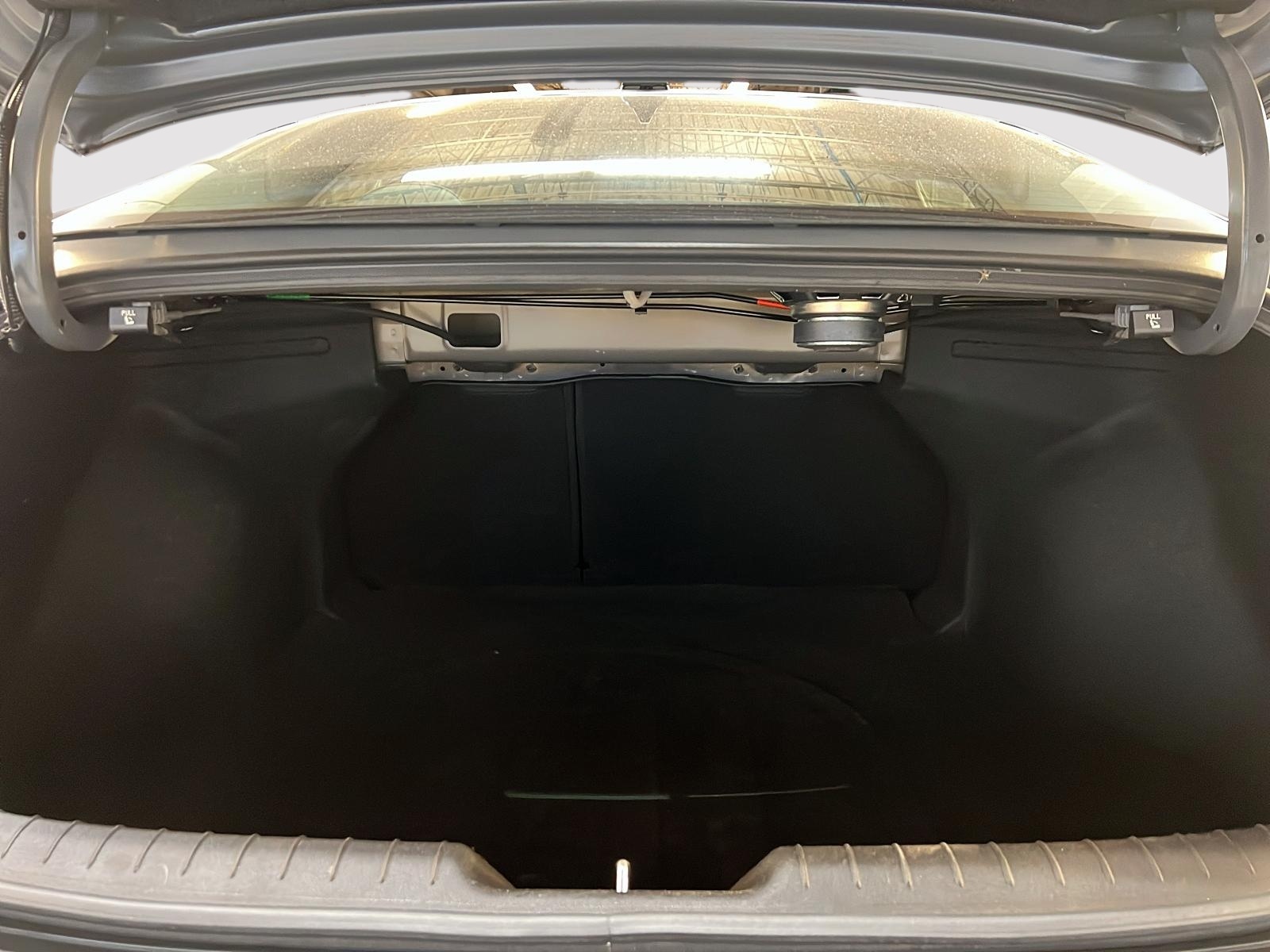 Hyundai Elantra LUXURY CUIR TOIT NAV 2023 - image #13