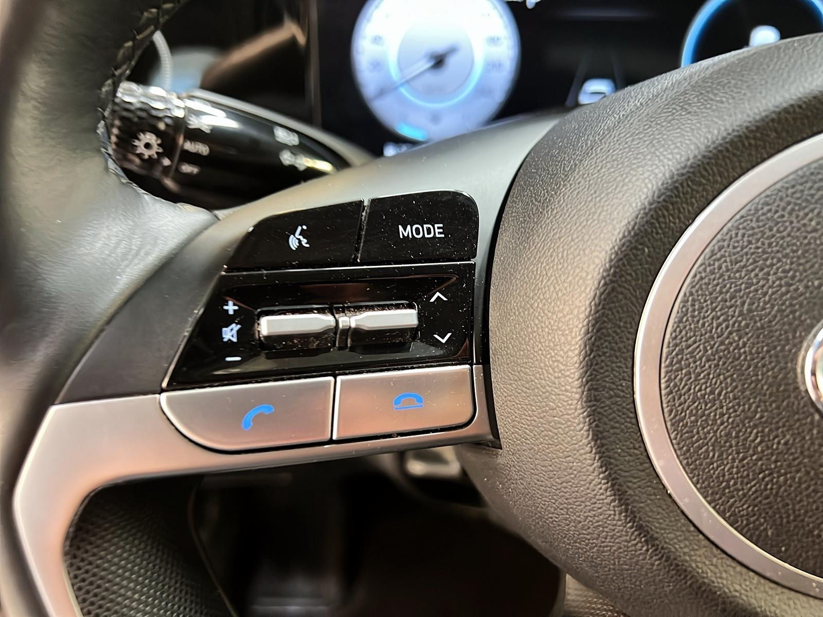 Hyundai Elantra LUXURY CUIR TOIT NAV 2023 - image #21