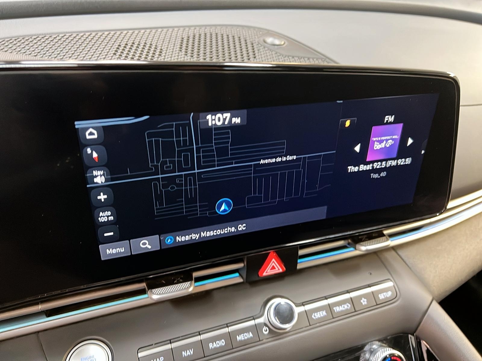 Hyundai Elantra LUXURY CUIR TOIT NAV 2023 - image #18