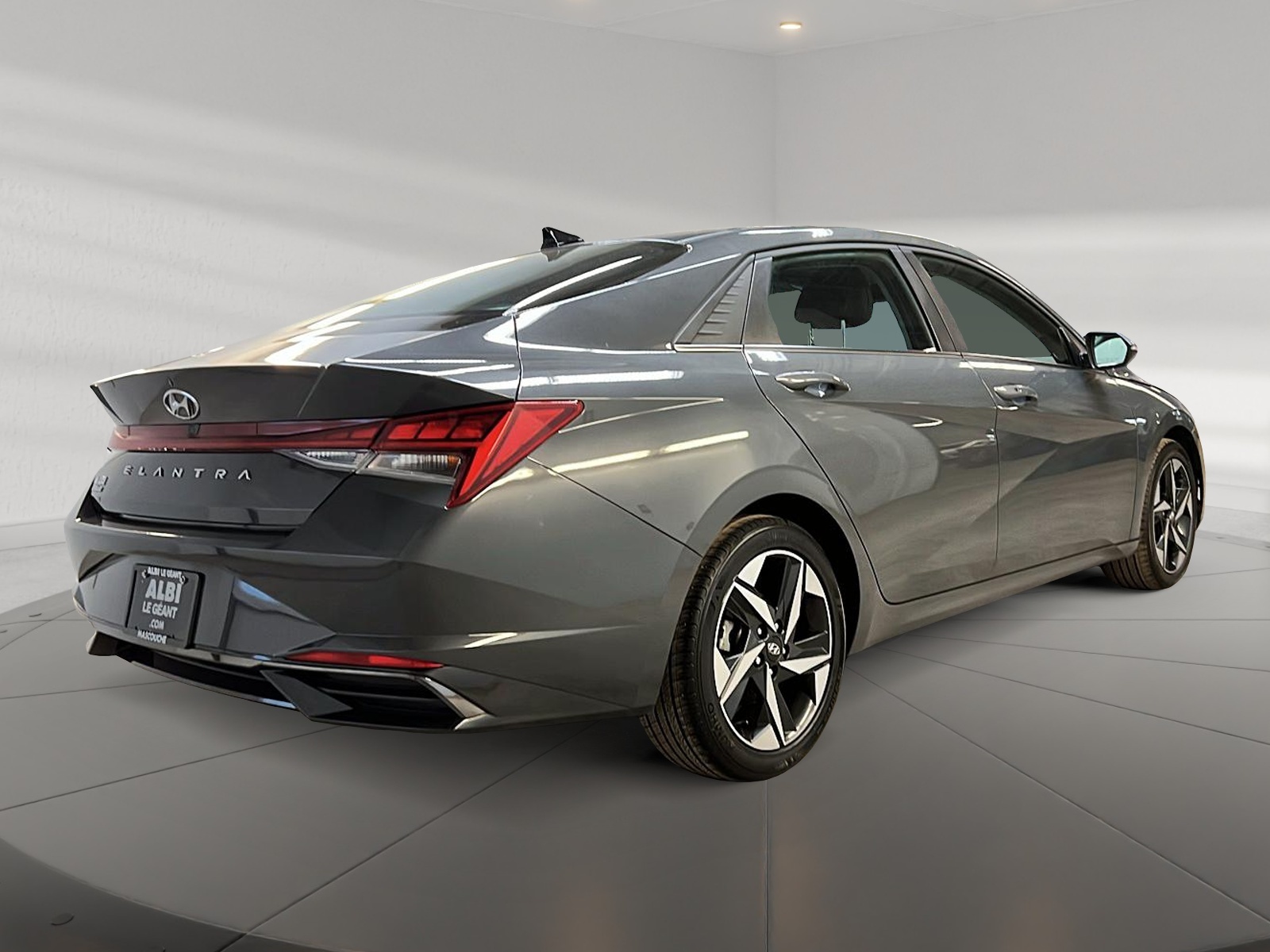 Hyundai Elantra 2023 - Image #4