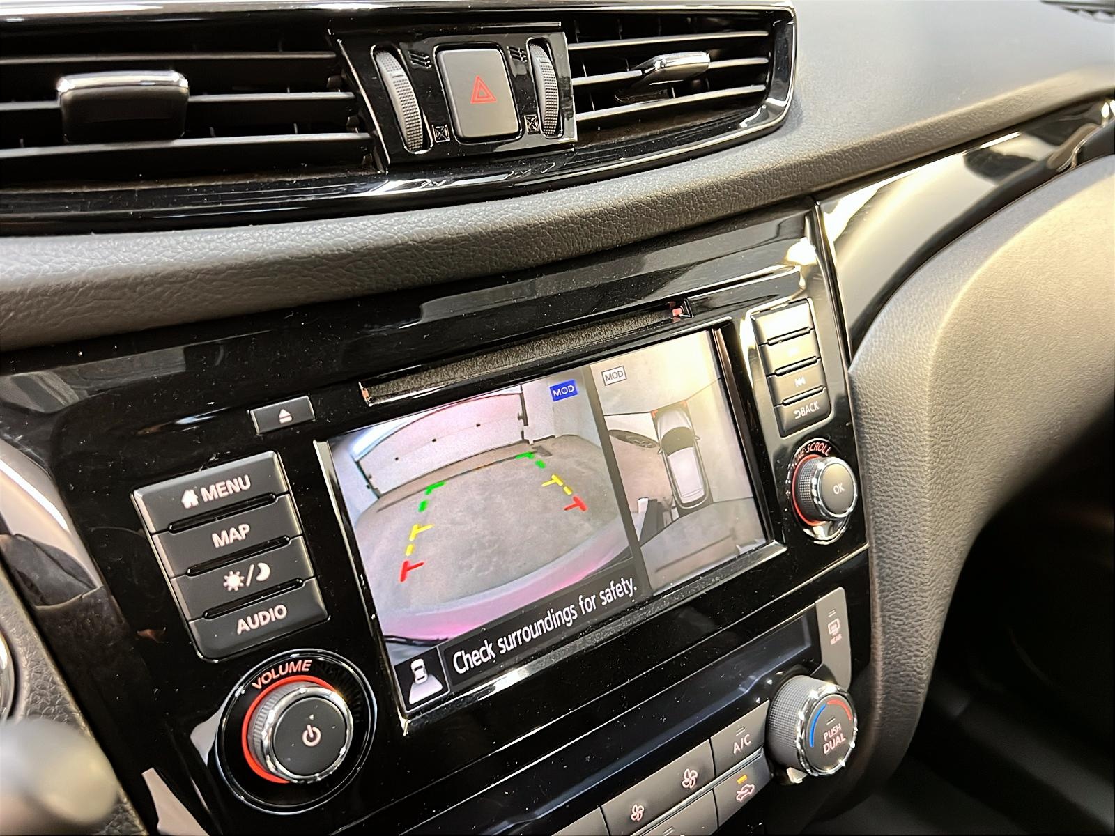 Nissan Qashqai SL CUIR TOIT NAV 4RM 2023 - image #17