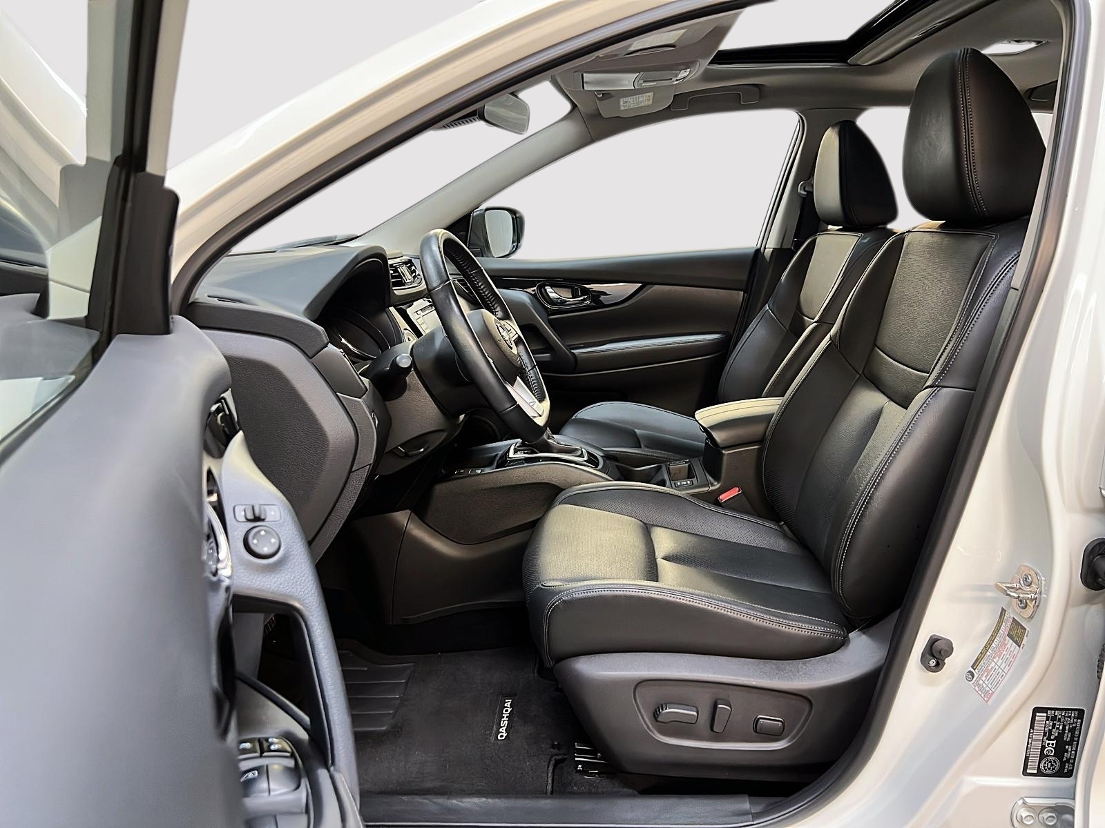 Nissan Qashqai SL CUIR TOIT NAV 4RM 2023 - image #7