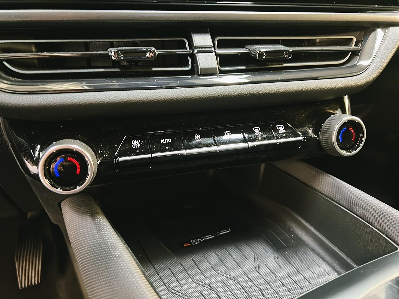 Chevrolet Equinox EV 2RS CUIR NAV 2025 - image #15