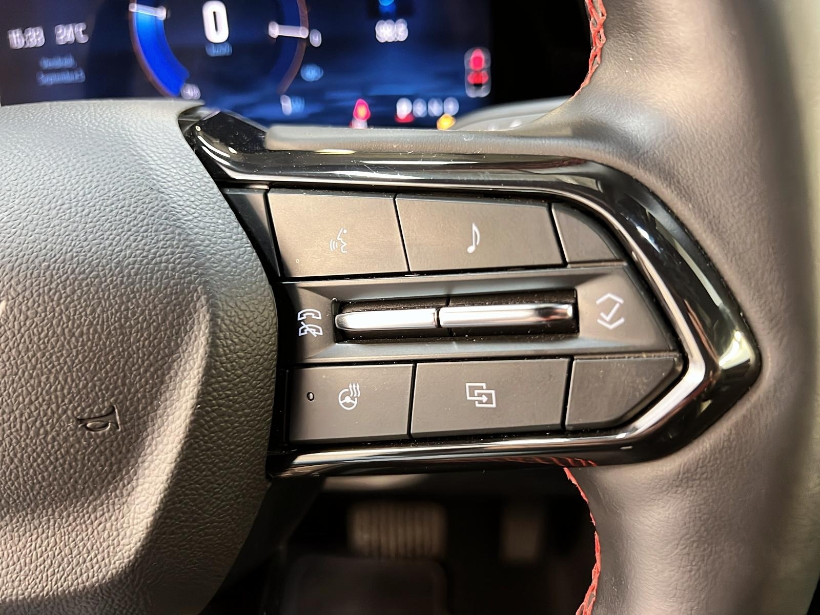 Chevrolet Equinox EV 2RS NAV 2025 - image #19