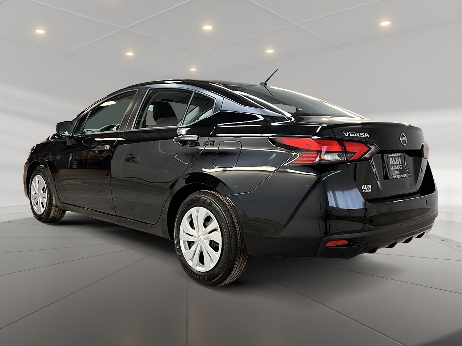 Nissan Versa S 2025 — photo 6