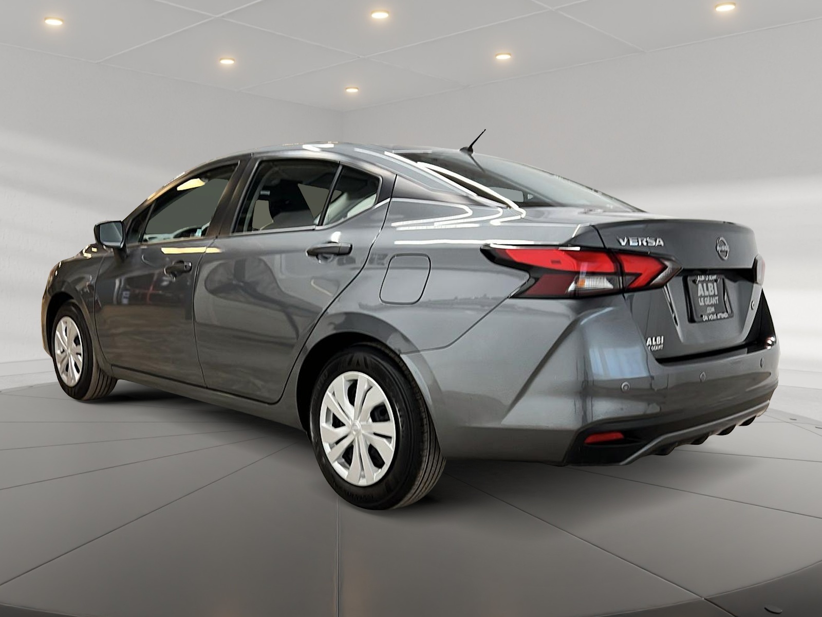 Nissan Versa S 2025 — photo 6