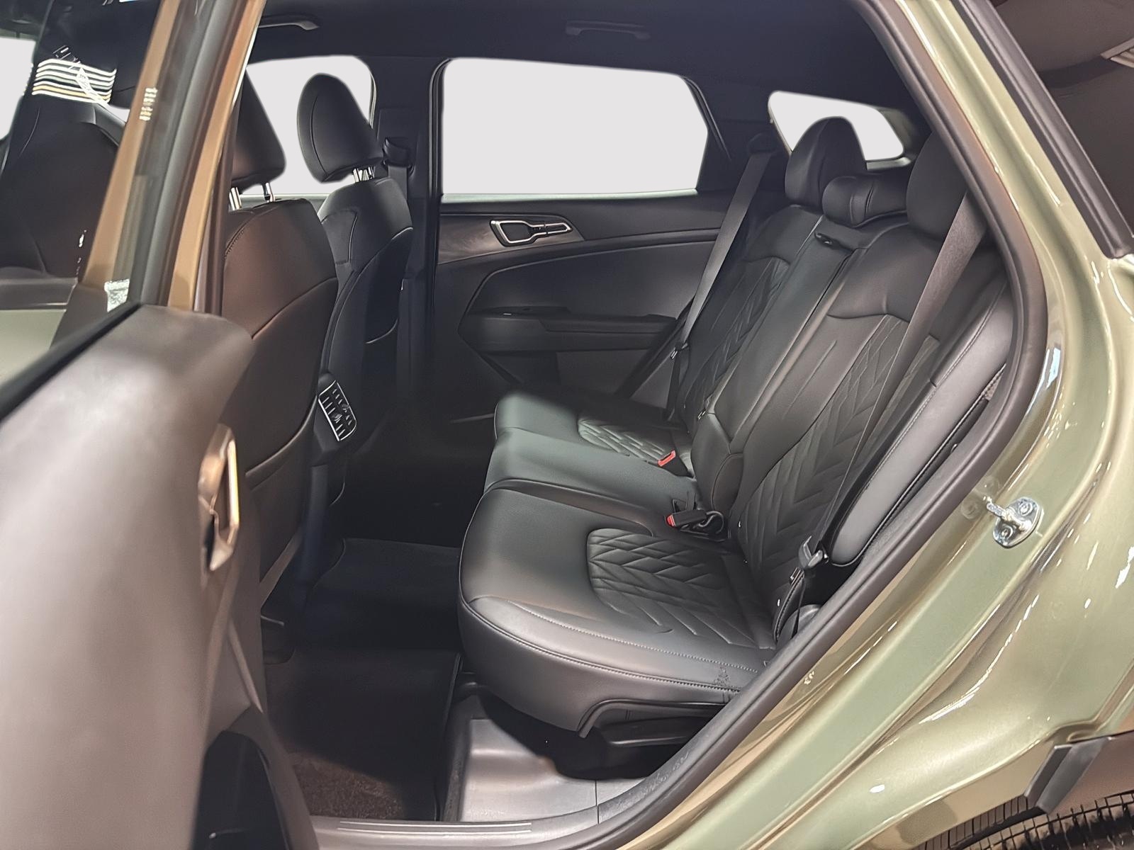 Kia Sportage X-LINE CUIR 4RM 2024 - image #9