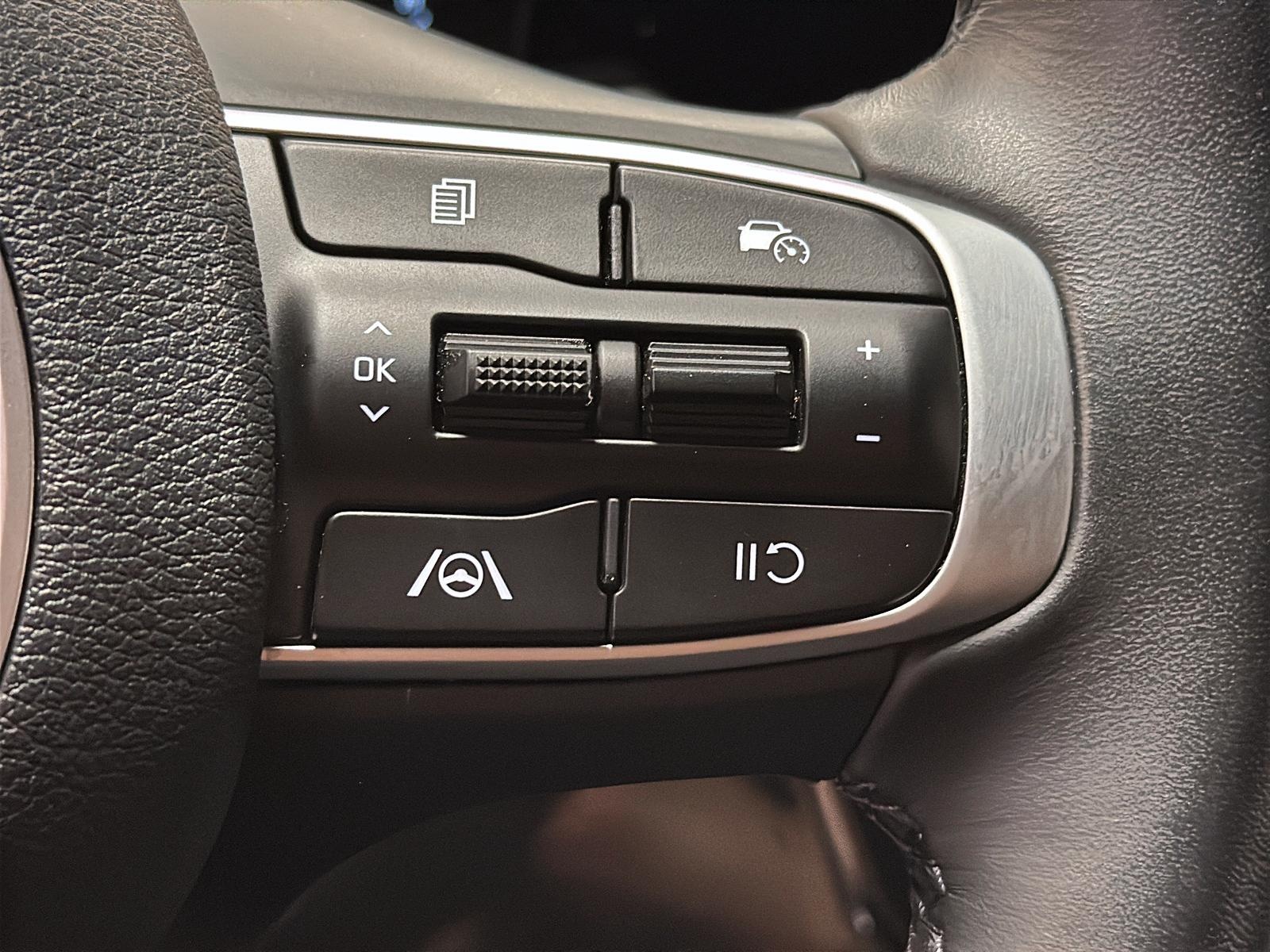 Kia Sportage X-LINE CUIR 4RM 2024 - image #19