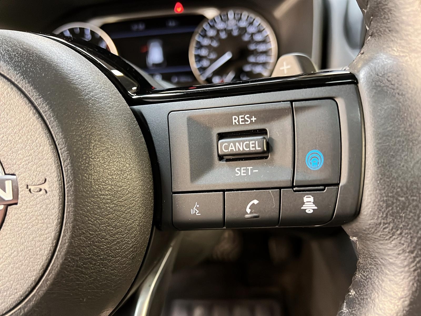 Nissan Rogue SL CUIR TOIT PANO NAV 4RM 2023 - image #22