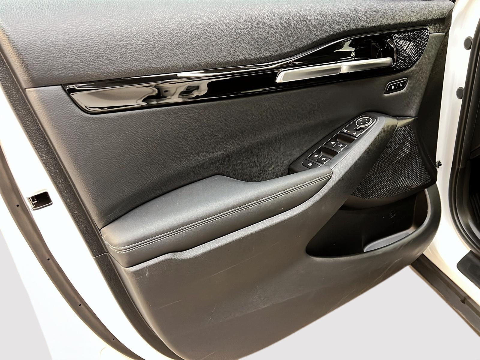 Kia SELTOS EX PREMIUM CUIR TOIT NAV 4RM 2025 - image #25