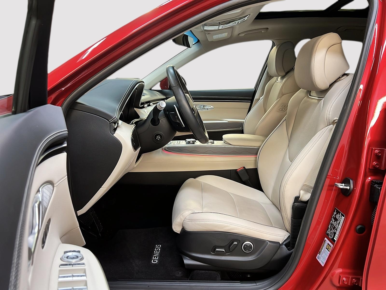 Genesis GV70 ADVANCED 2.5T CUIR TOIT PANO NAV 4RM 2024 - image #7