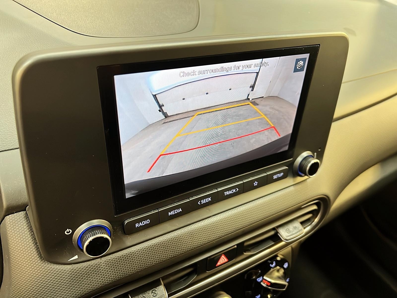 Hyundai Kona ESSENTIAL 2023 - image #16