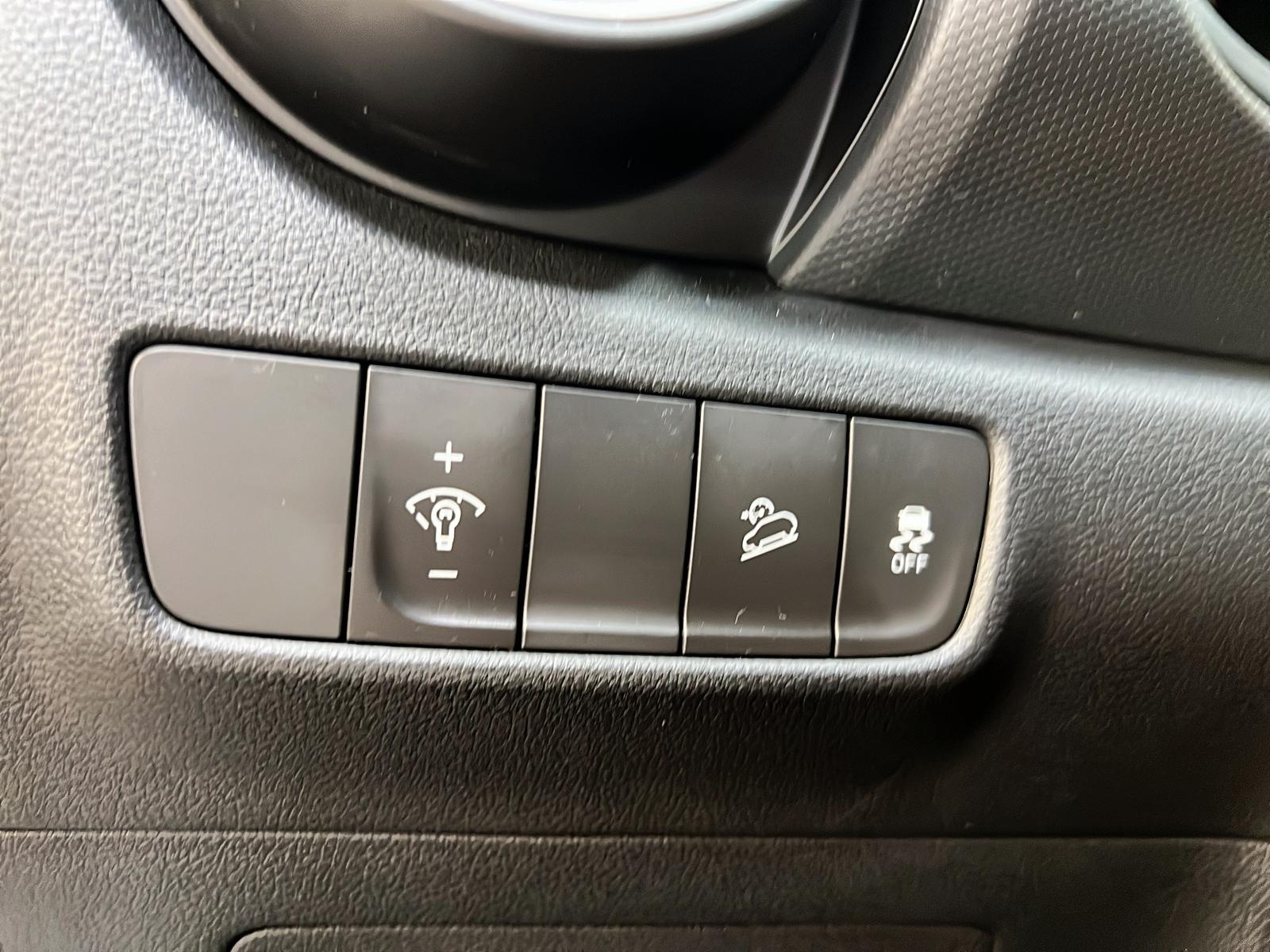 Hyundai Kona 2023 - Image #19