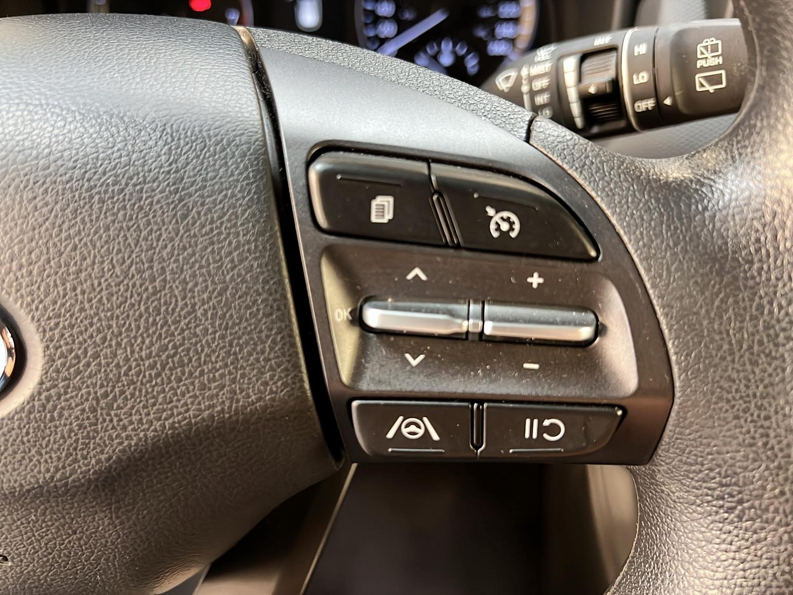 Hyundai Kona ESSENTIAL 2023 - image #17