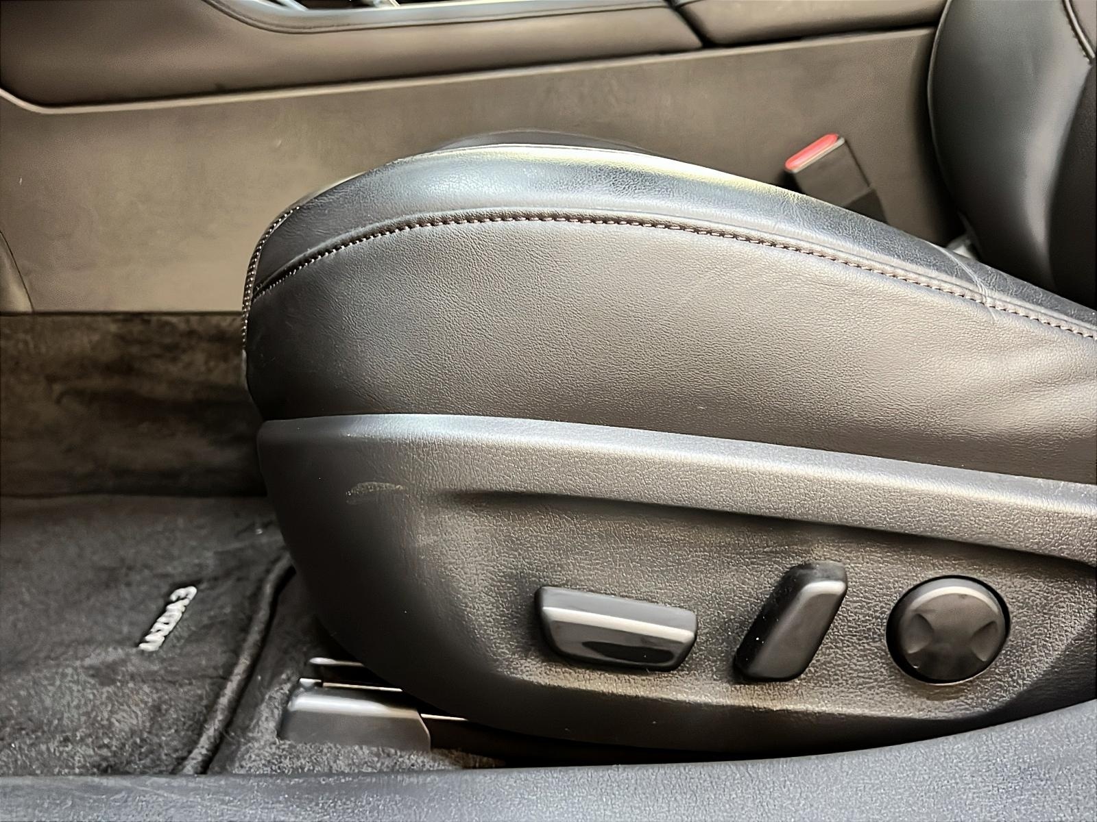 Mazda Mazda3 GT CUIR TOIT NAV 2024 - image #28