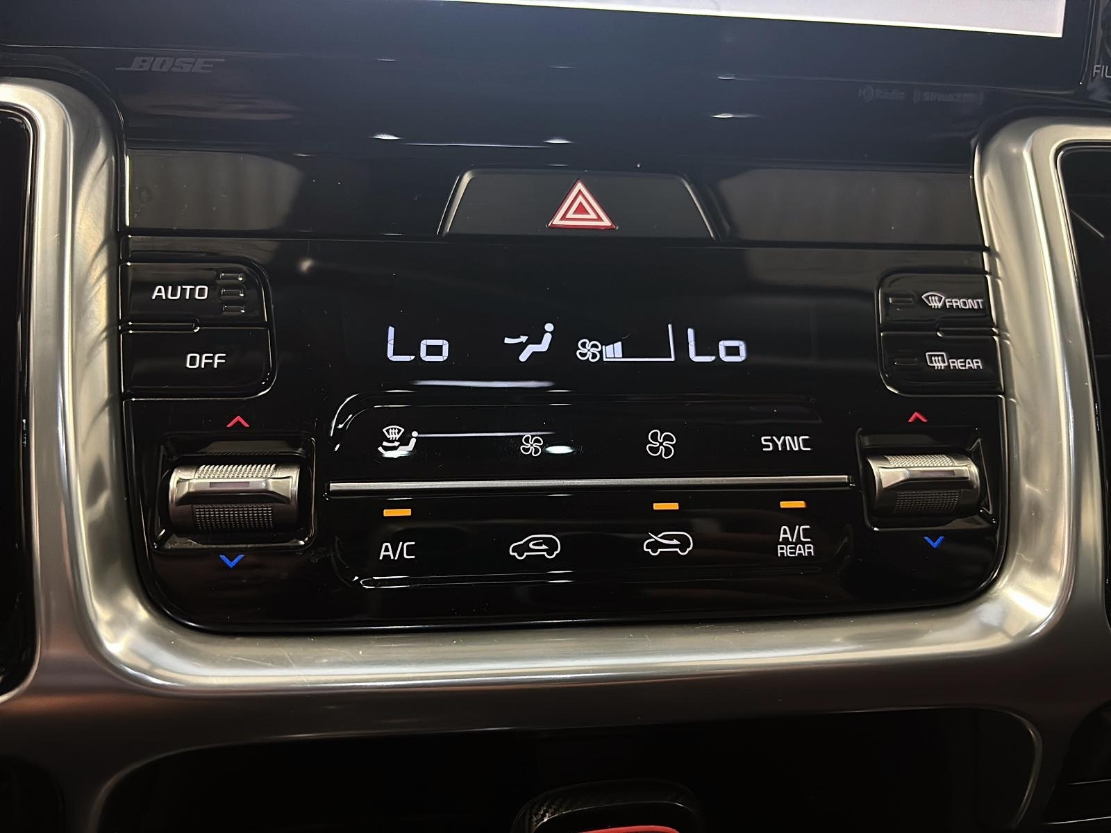 Kia Sorento SX TURBO CUIR TOIT PANO NAV 4RM 2023 - image #18