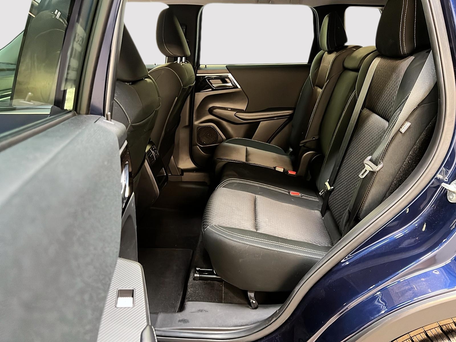 Mitsubishi Outlander 2022 - Image #9