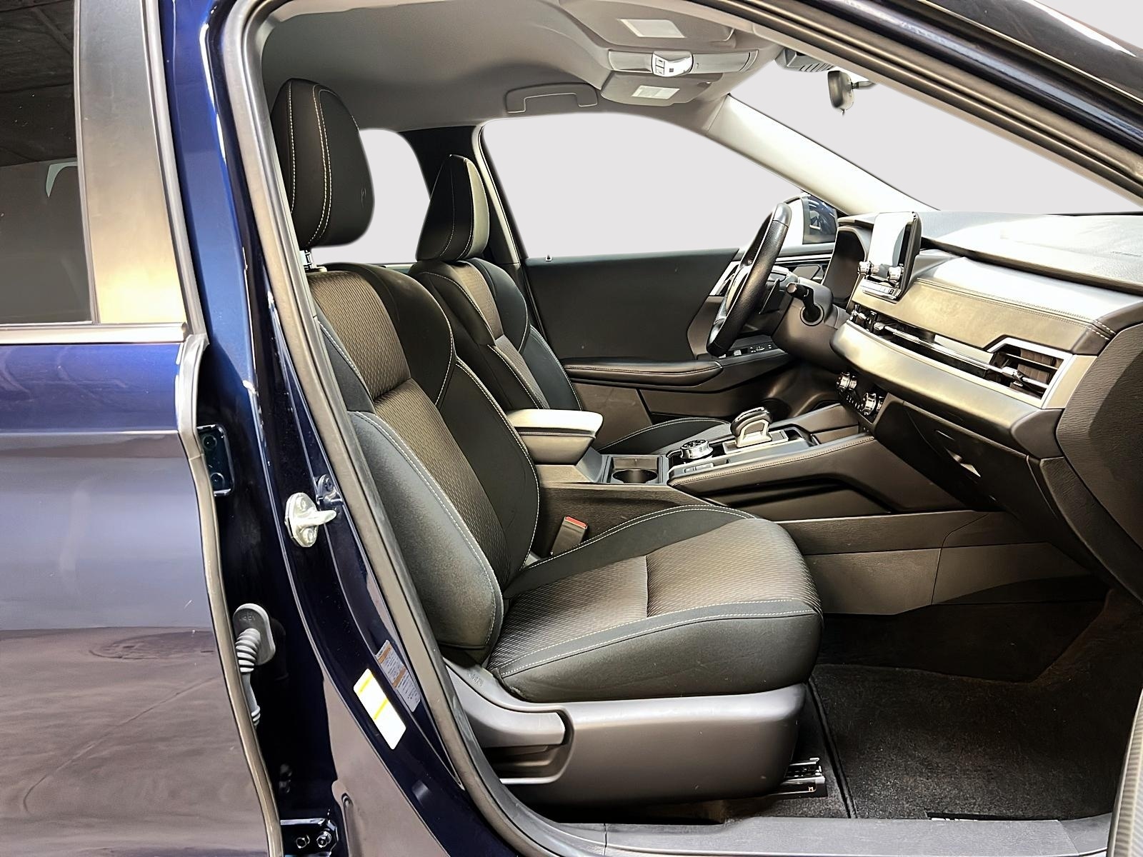 Mitsubishi Outlander ES S AWC 2022 - image #8