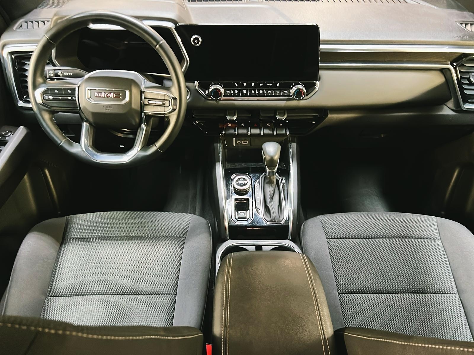 GMC Canyon 2023 - Image #10