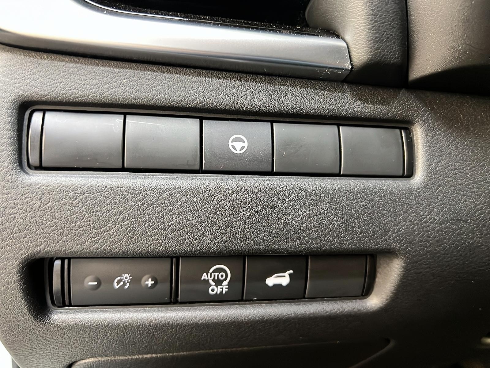 Nissan Rogue 2023 - Image #24
