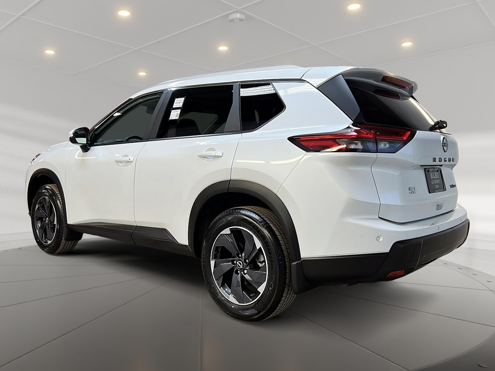 Nissan Rogue SV TOIT PANO 4RM 2024 - image #6