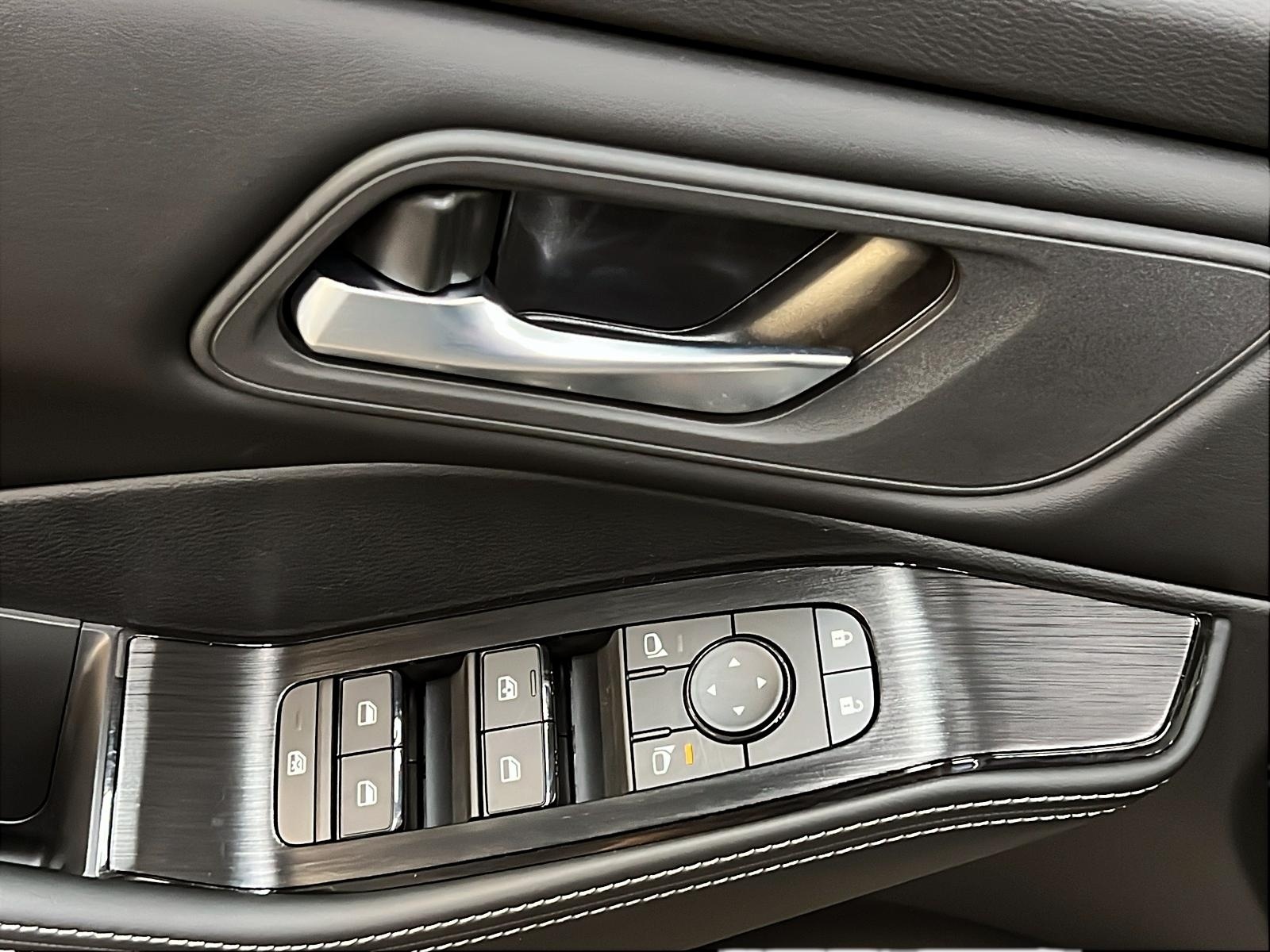 Nissan Rogue 2024 - Image #25