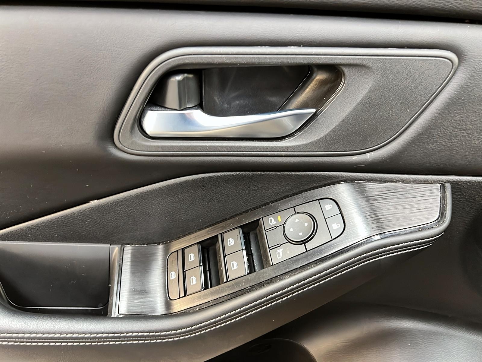 Nissan Rogue SV TOIT PANO 4RM 2024 - image #23