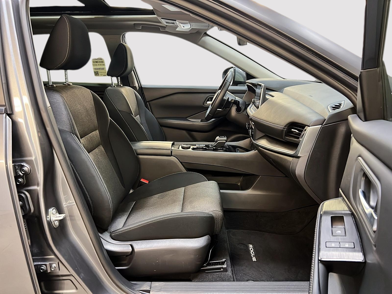 Nissan Rogue SV TOIT PANO 4RM 2024 - image #8